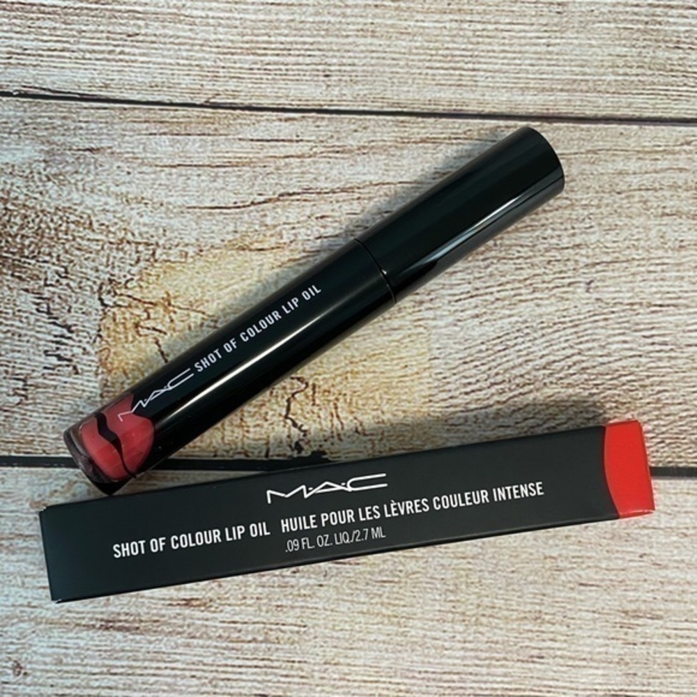 MAC:K-Pop Boyfriend Shot of Colour Lip Oil